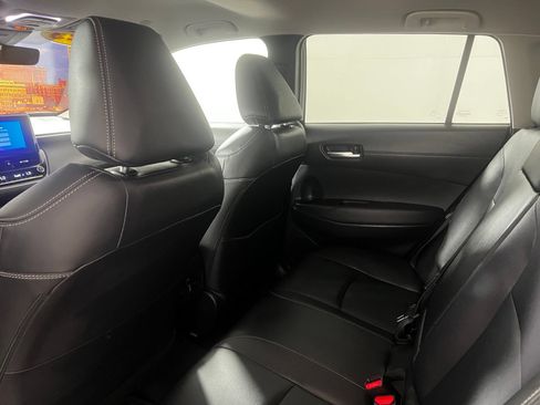 Certified 2023 Toyota Corolla Cross XLE FWD image 19