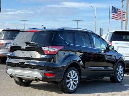 Used 2017 Ford Escape Titanium image 36