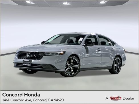 Used 2023 Honda Accord Sport image 1