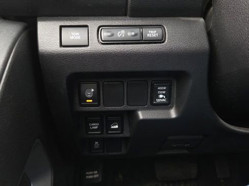 Used 2022 Nissan Frontier SV AWD/4WD image 20