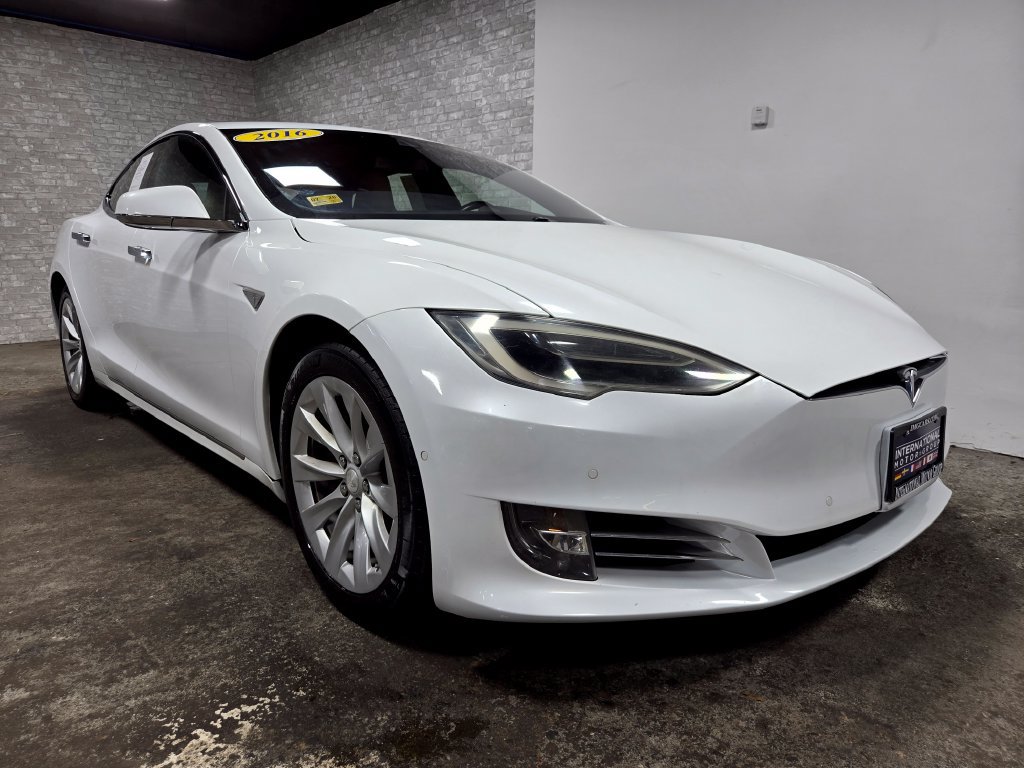 Used 2016 Tesla Model S 75 RWD image 4
