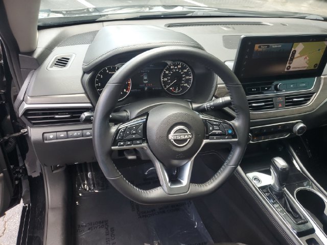 Used 2023 Nissan Altima 2.5 SV w/ SV Premium Package FWD image 15