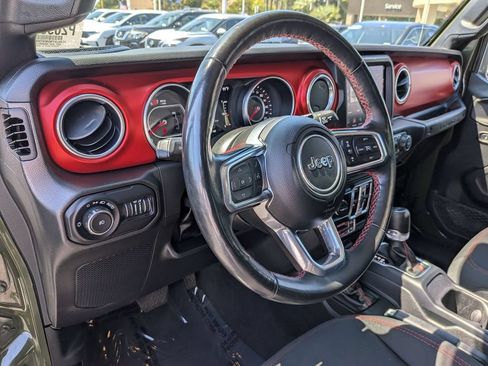 Used 2022 Jeep Wrangler Unlimited Rubicon w/ Steel Bumper Group AWD/4WD image 15