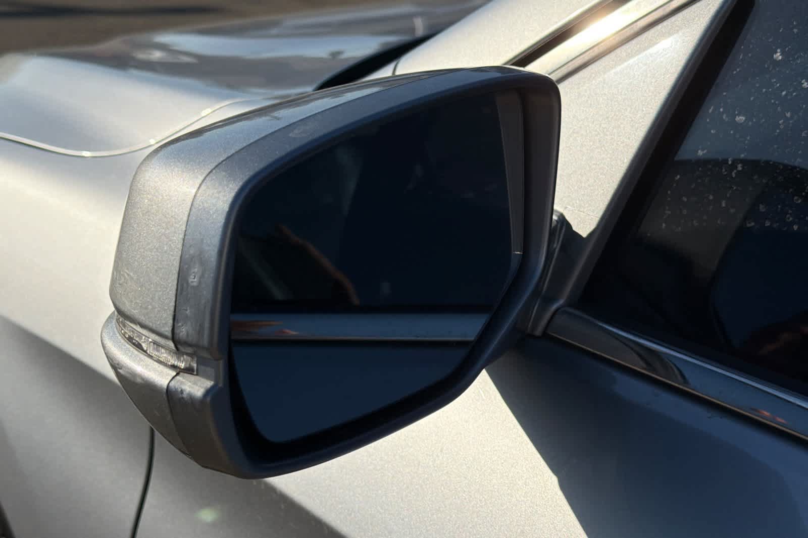 Used 2017 Honda Accord Touring image 11