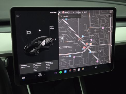 Used 2018 Tesla Model 3 Long Range RWD image 15