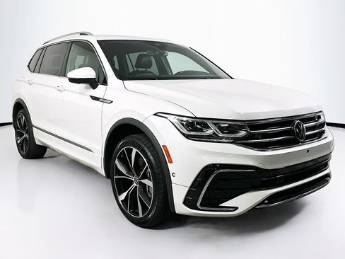 Used 2022 Volkswagen Tiguan SEL R-Line AWD/4WD image 2