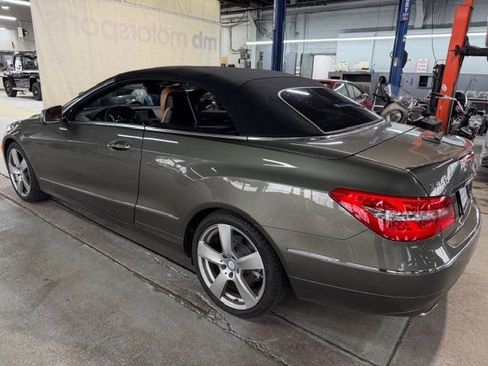 Used 2013 Mercedes-Benz E 350 Cabriolet image 2