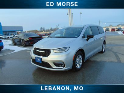 Used 2024 Chrysler Pacifica Touring-L