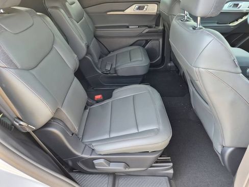New 2026 Ford Explorer Active w/ Active Comfort Package AWD/4WD image 21