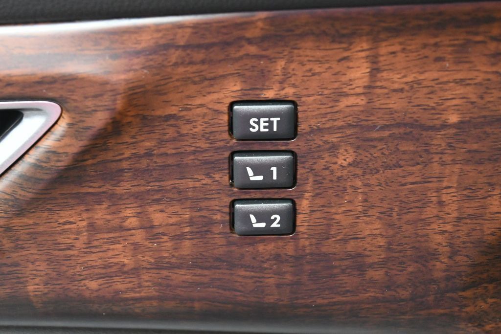 Used 2023 Subaru Ascent Touring AWD/4WD image 14