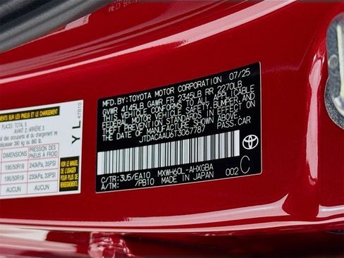 Used 2026 Toyota Prius XLE image 31