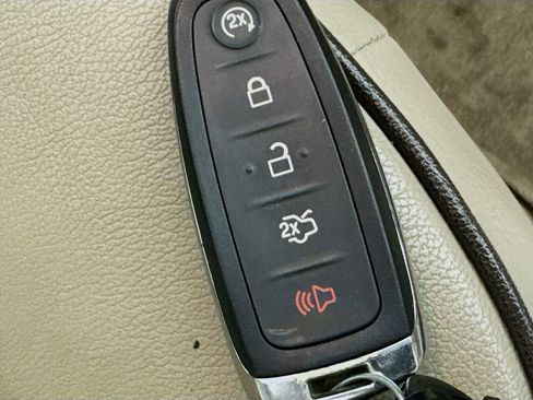 Used 2015 Lincoln MKX FWD w/ Equipment Group 102A image 37