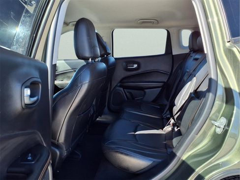 Used 2018 Jeep Compass Limited image 11