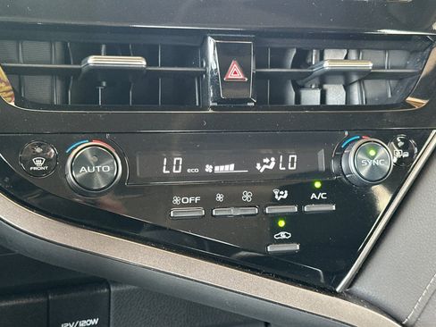 Used 2024 Toyota Camry LE w/ Convenience Package FWD image 21