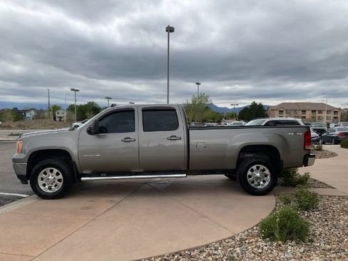 Used 2014 GMC Sierra 3500 SLT w/ SLT Convenience Package AWD/4WD image 4