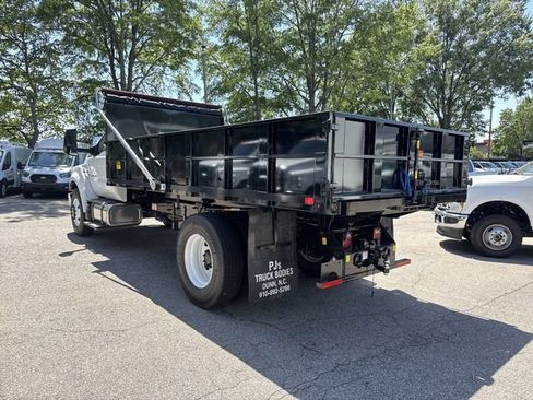 New 2027 Ford F750 2WD Regular Cab Super Duty image 6