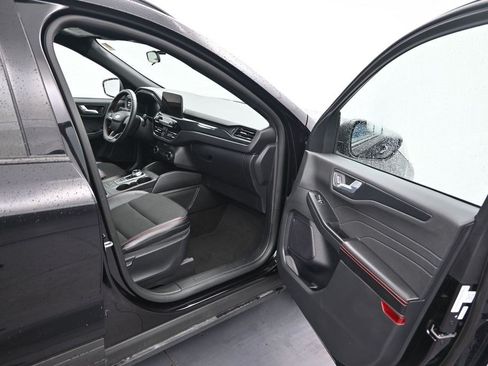 Used 2025 Ford Escape ST-Line AWD/4WD image 13