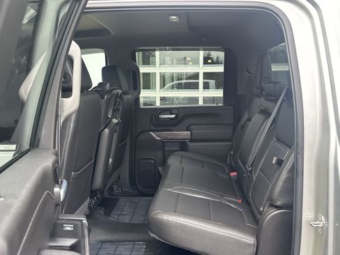 Used 2022 Chevrolet Silverado 3500 LTZ AWD/4WD image 11