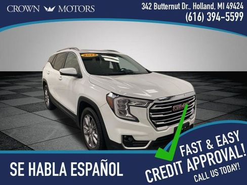 Used 2022 GMC Terrain SLT w/ Infotainment Package II image 1
