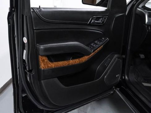 Used 2019 Chevrolet Tahoe Premier w/ RST 6.2L Performance Edition image 42