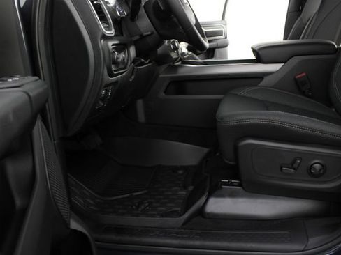 New 2026 RAM 1500 4x4 Crew Cab image 15