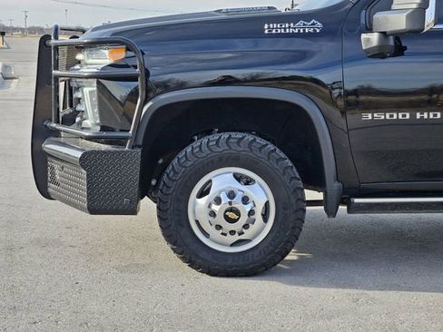 Used 2022 Chevrolet Silverado 3500 High Country image 10
