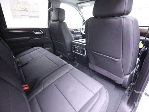 New 2026 GMC Sierra 3500 Denali w/ Technology Package image 12
