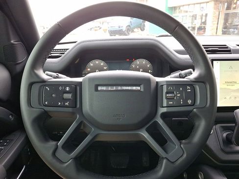 Certified 2025 Land Rover Defender 110 X-Dynamic SE image 20