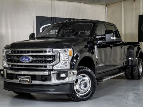 Used 2020 Ford F350 Lariat w/ Lariat Ultimate Package image 4