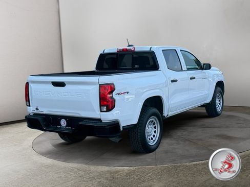 Used 2023 Chevrolet Colorado W/T w/ Safety Package AWD/4WD image 7