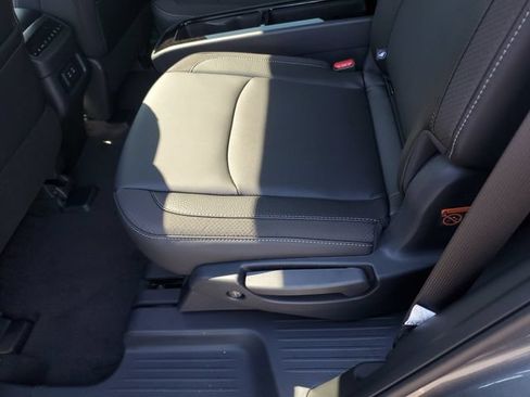 New 2026 Nissan Pathfinder SL AWD/4WD image 19