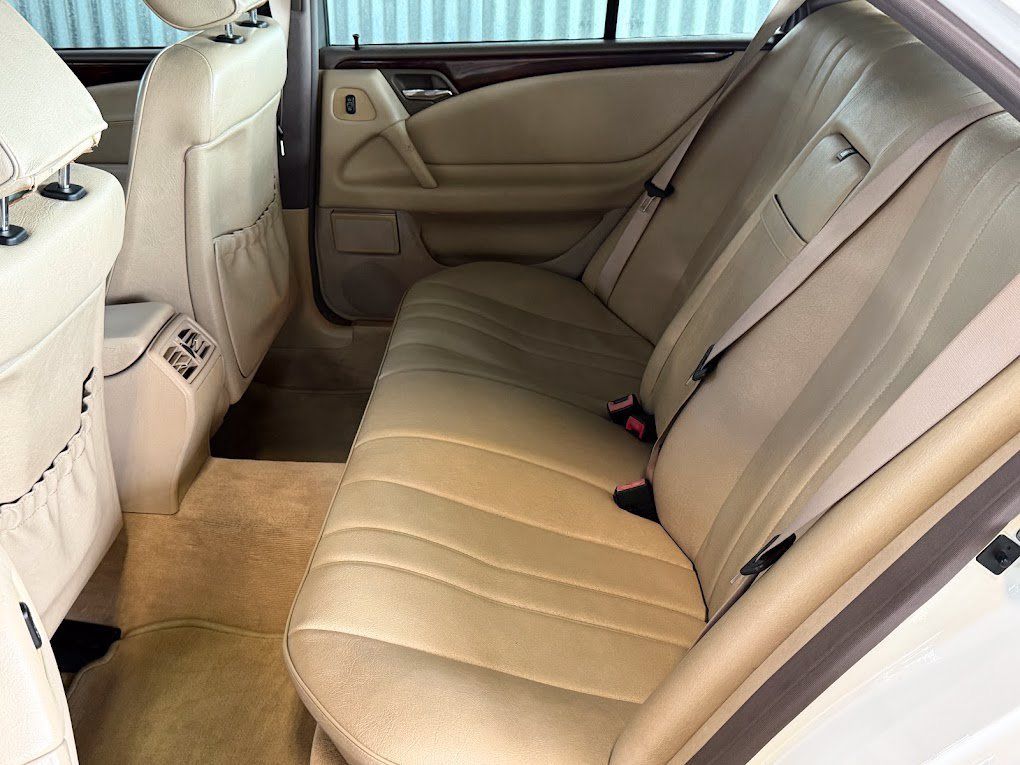 Used 1996 Mercedes-Benz E 300 Sedan image 16