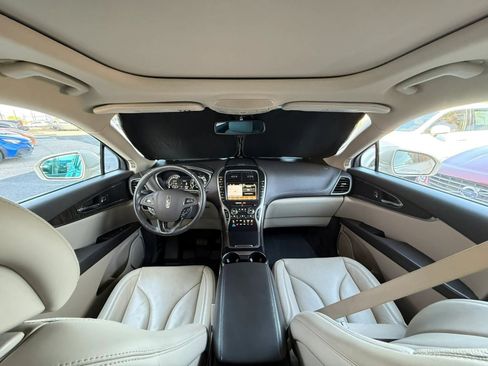 Used 2017 Lincoln MKX Reserve FWD image 41