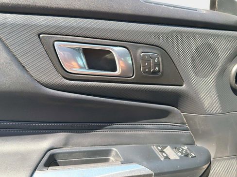 Used 2025 Ford Mustang GT Premium image 43