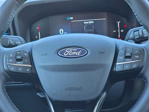 New 2025 Ford Maverick Lobo image 18