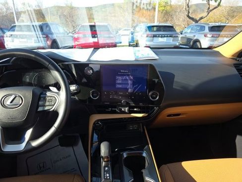 Used 2025 Lexus NX 350 AWD w/ Cold Area Package image 21