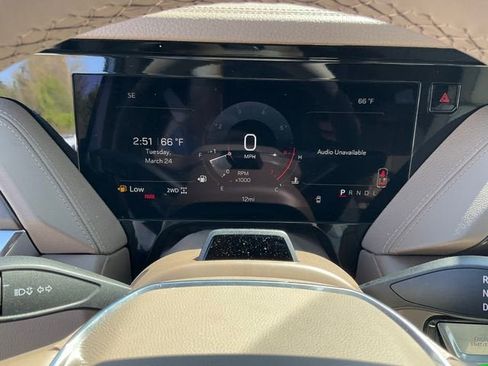 New 2026 GMC Yukon Denali w/ Denali Reserve Package image 8