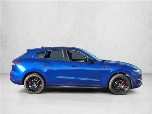 Used 2022 Maserati Levante GT AWD/4WD image 4