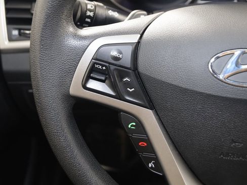 Used 2016 Hyundai Veloster w/ Option Group 02 image 28