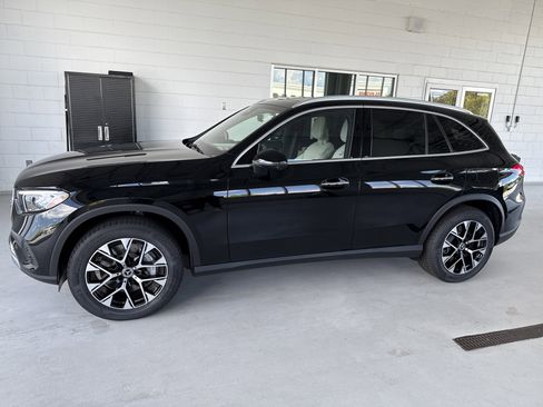 New 2026 Mercedes-Benz GLC 350e 4MATIC image 3