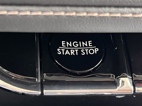 Used 2026 Lincoln Aviator 2WD image 37