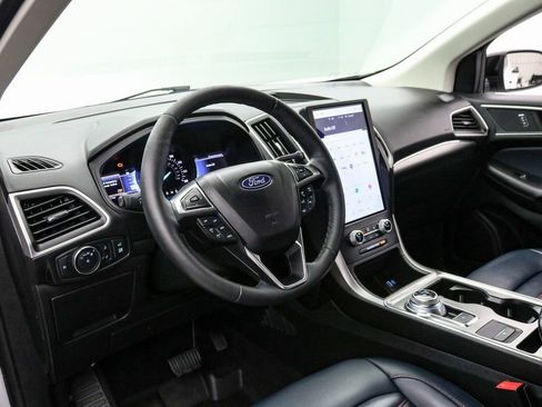 Certified 2022 Ford Edge SEL w/ Sport Appearance Package image 12