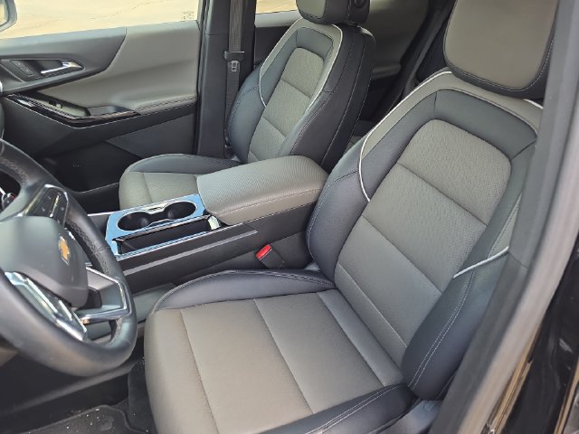 Used 2025 Chevrolet Equinox LT w/ Convenience Package II FWD image 13
