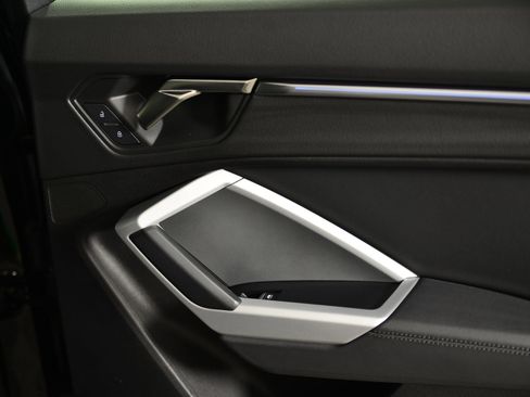 Certified 2022 Audi Q3 2.0T Premium Plus image 9