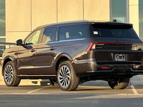 New 2025 Lincoln Navigator L Black Label image 5