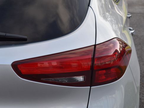 Used 2019 Hyundai Tucson Limited FWD image 10