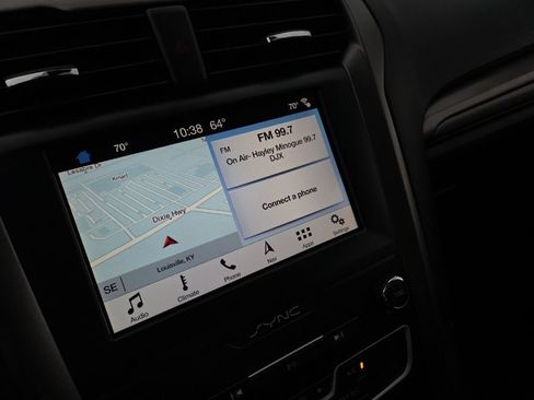 Used 2019 Ford Fusion SE image 30