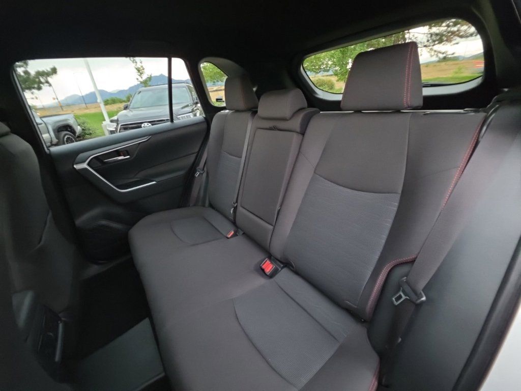 Used 2025 Toyota RAV4 SE AWD/4WD image 23