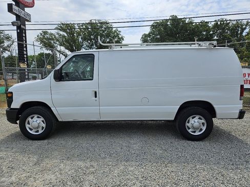 Used 2012 Ford E-250 and Econoline 250 w/ PWR Group RWD image 2