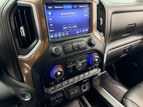 Certified 2019 Chevrolet Silverado 1500 High Country w/ Technology Package image 12